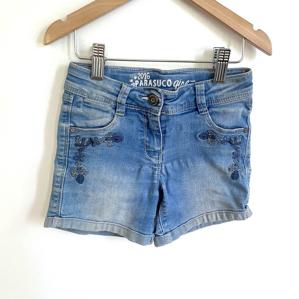 3/$20💥Parasuco Embroidered Jean Shorts, Midi Length, Roll Cuff, Detailed Floral